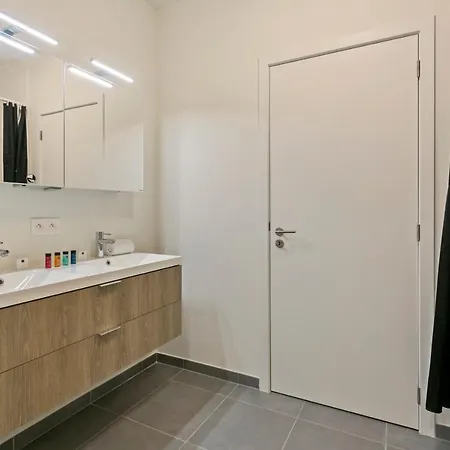 Сasa de vacaciones Modern Town House With Great Terrace At 100 Meters From Beach *