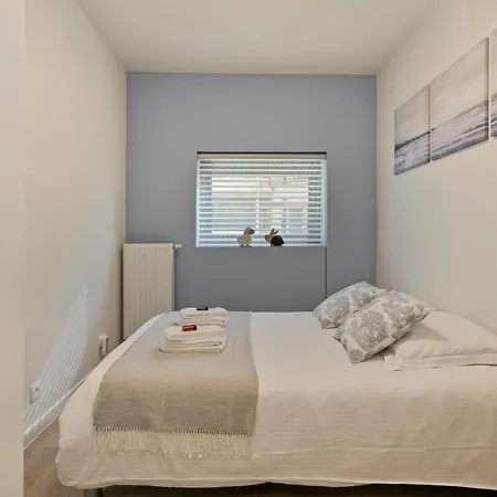 Сasa de vacaciones Modern Town House With Great Terrace At 100 Meters From Beach Ostende