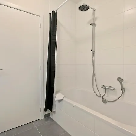 Modern Town House With Great Terrace At 100 Meters From Beach Ostende